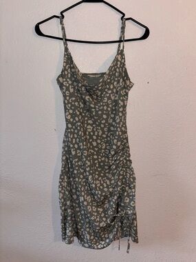 New In Cowl-Neck Leopard Print Mini Dress with side ruching Small